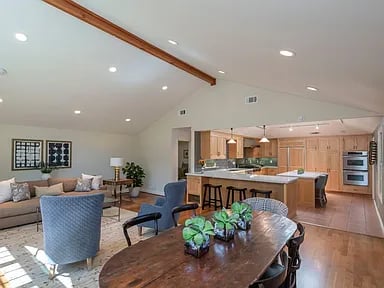 1105 Rosefield Way