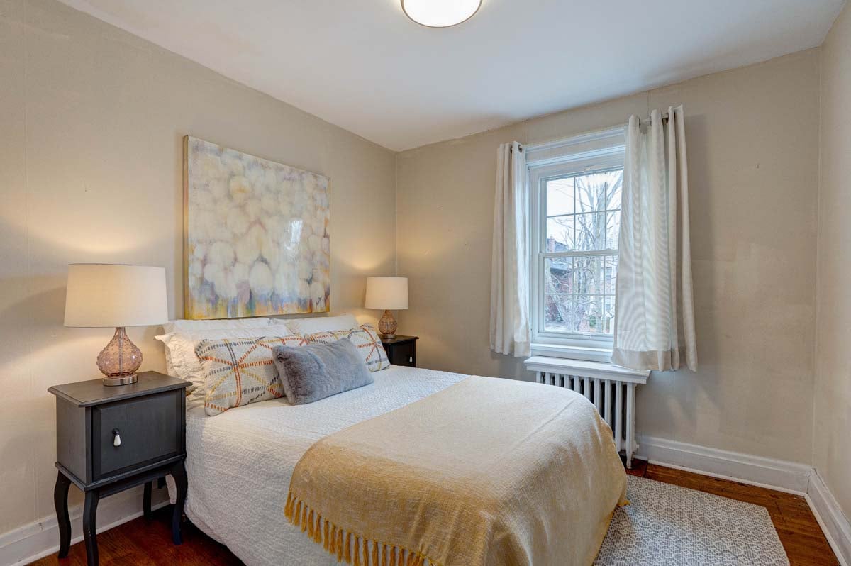 141 Glencairn Ave