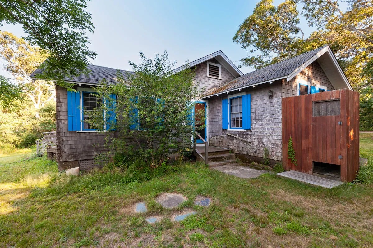 Martha's Vineyard Waterfront Retreat