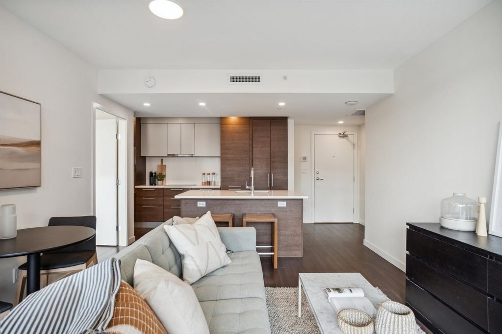 285 E 10th Ave, #309