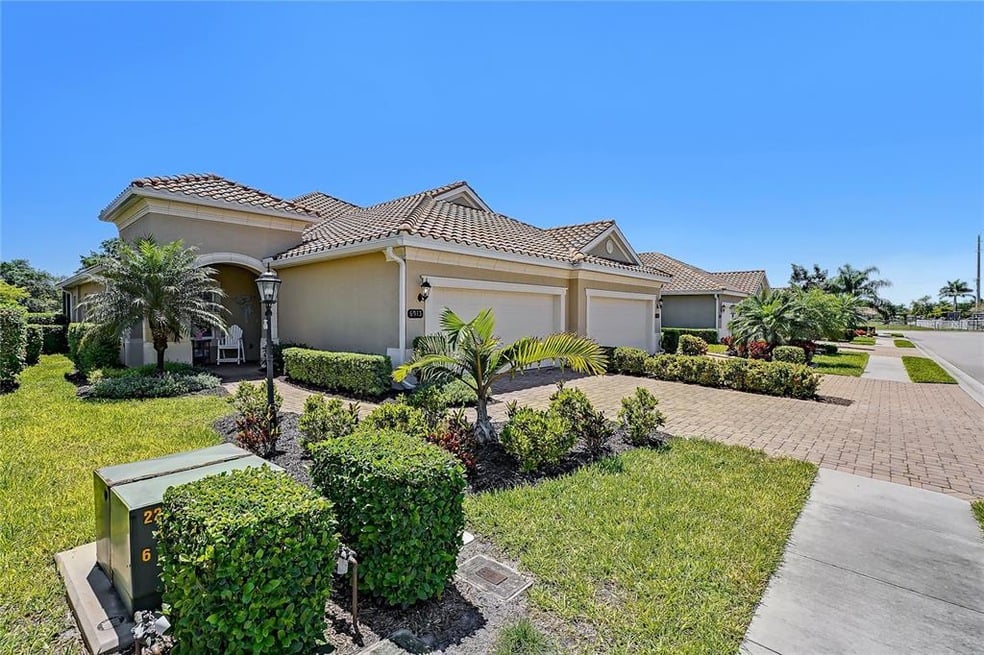 6913 Vista Bella Dr