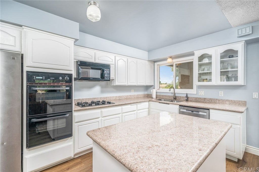 4053 N Santa Lucia St