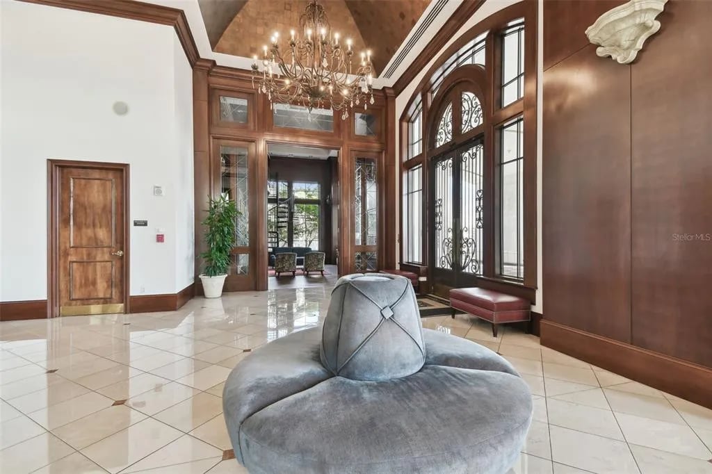 345 Bayshore Blvd, Apt 906