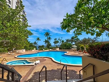 520 Brickell Key Dr #A604