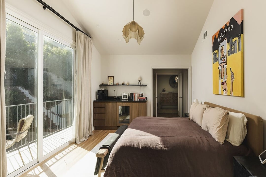 Nova Pavilion, El Cerrito Pl, 90068