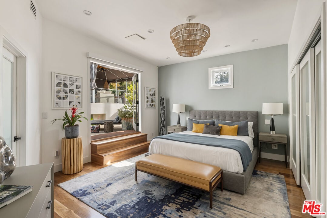 Wonderland Park Ave, 90046