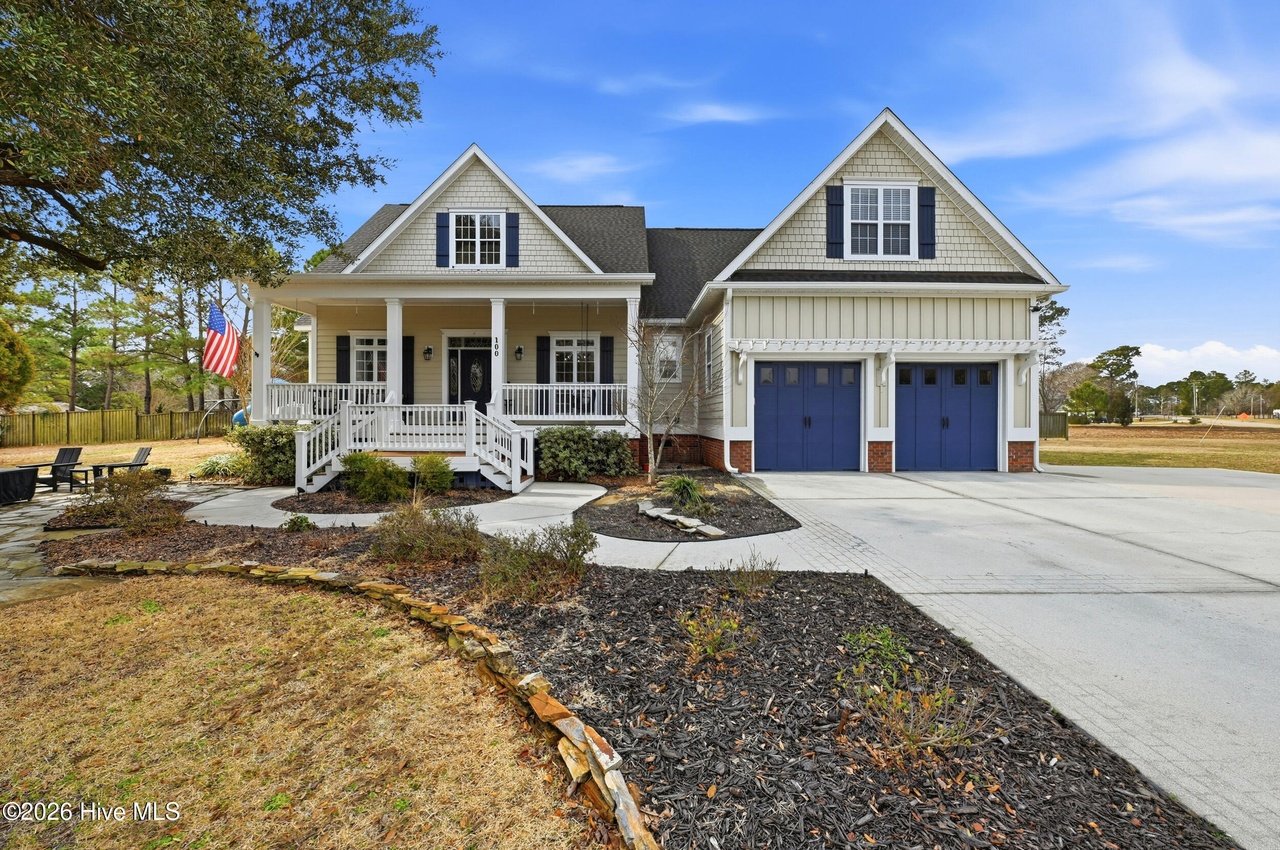 100 Cove Side Ln