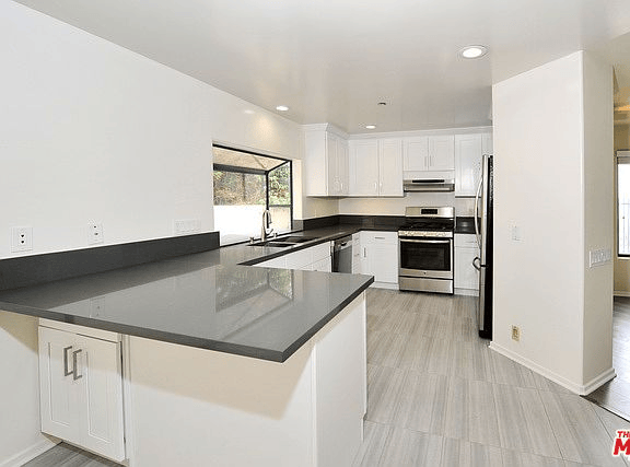 21323 Rambla Vista, #2