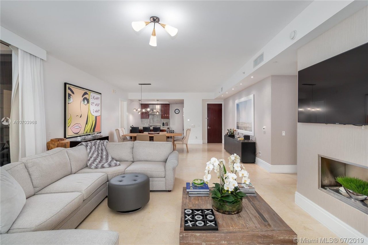 9705 Collins Ave #1104N