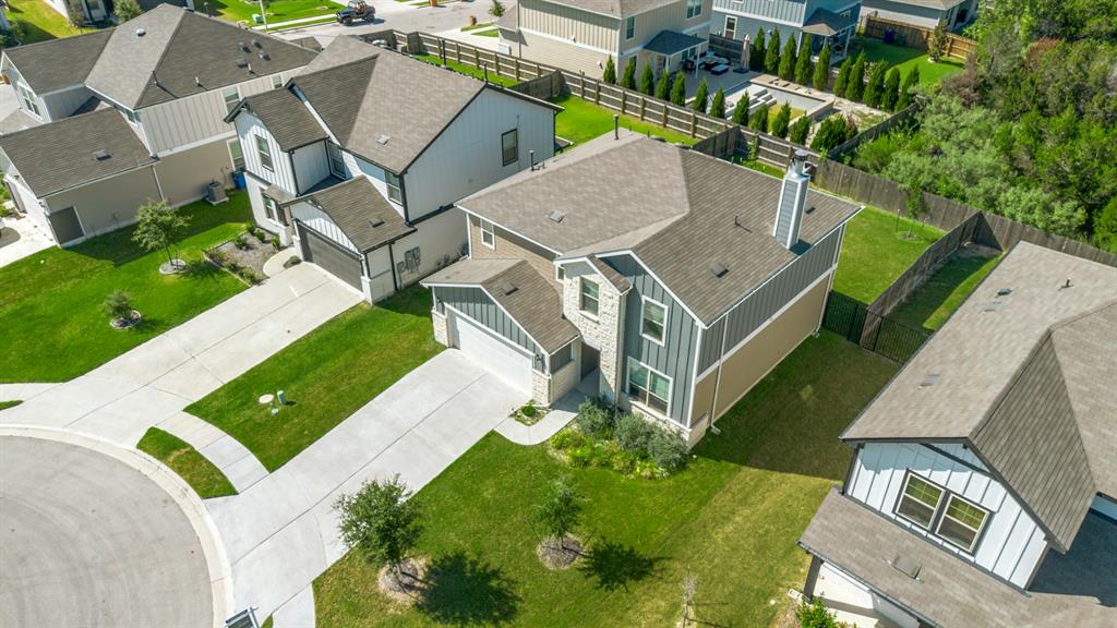 Just Listed in East Parke!