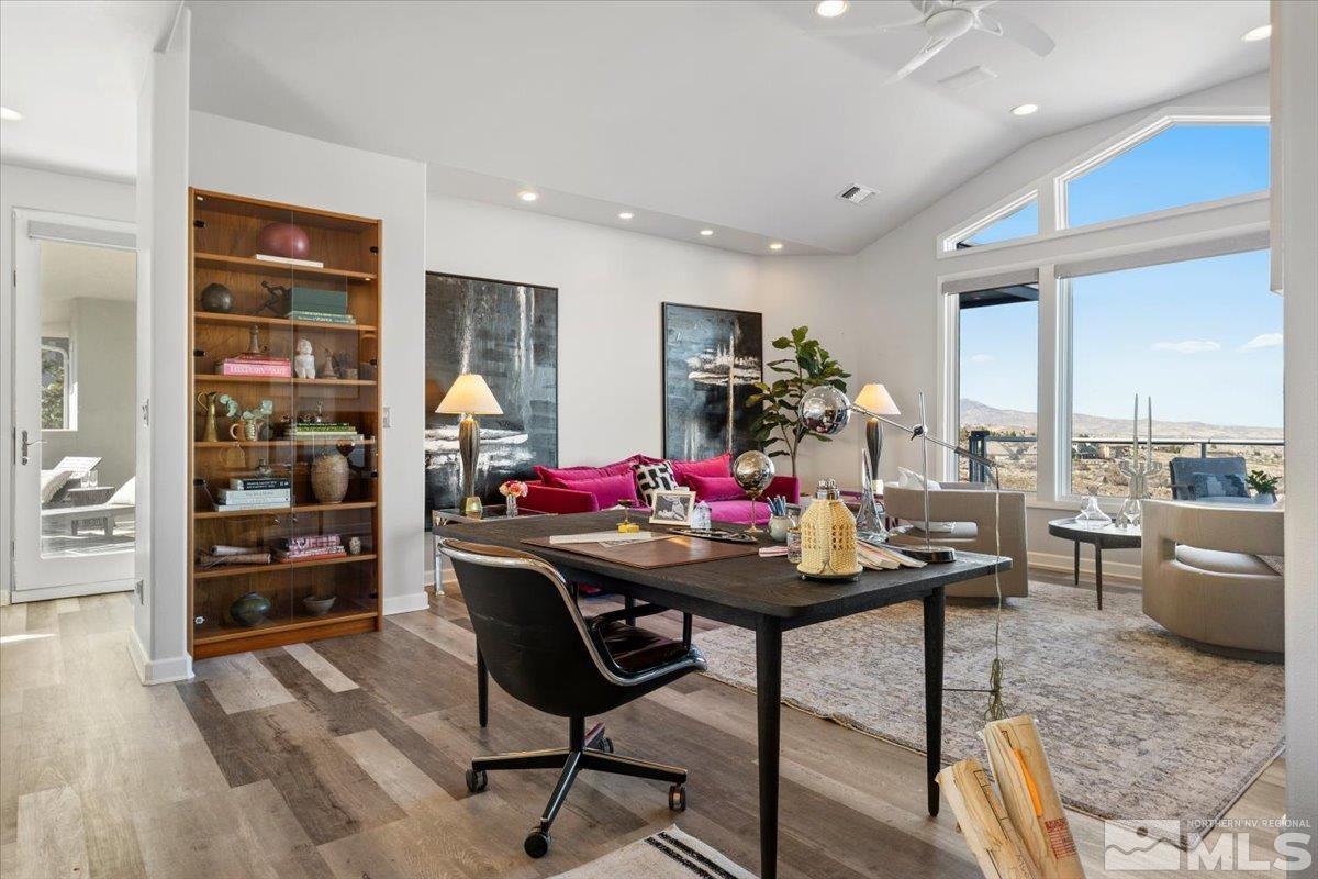 10241 Zuni Ridge Trl