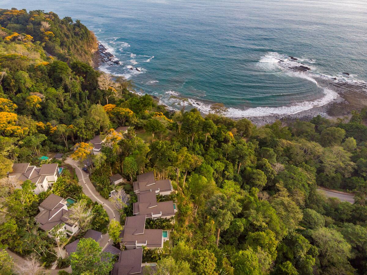 VILLA MAREN | ELEVATED LIVING IN UVITA | DOMINICAL 