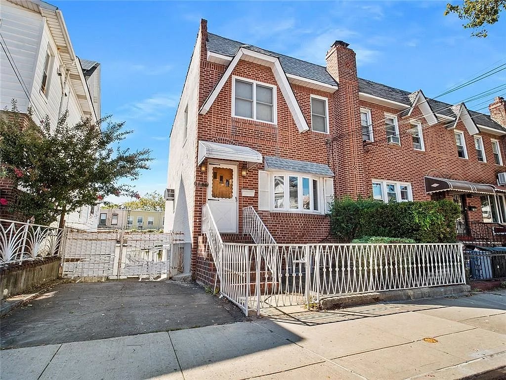 1870 West 7th Street