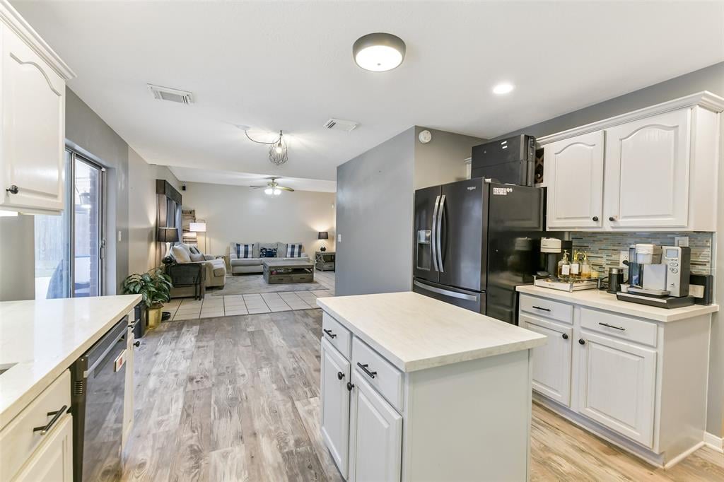 8015 Makaha Cir