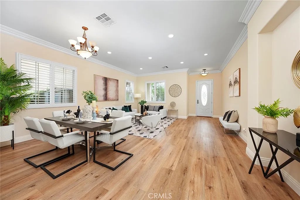 12166 Wembley Ct