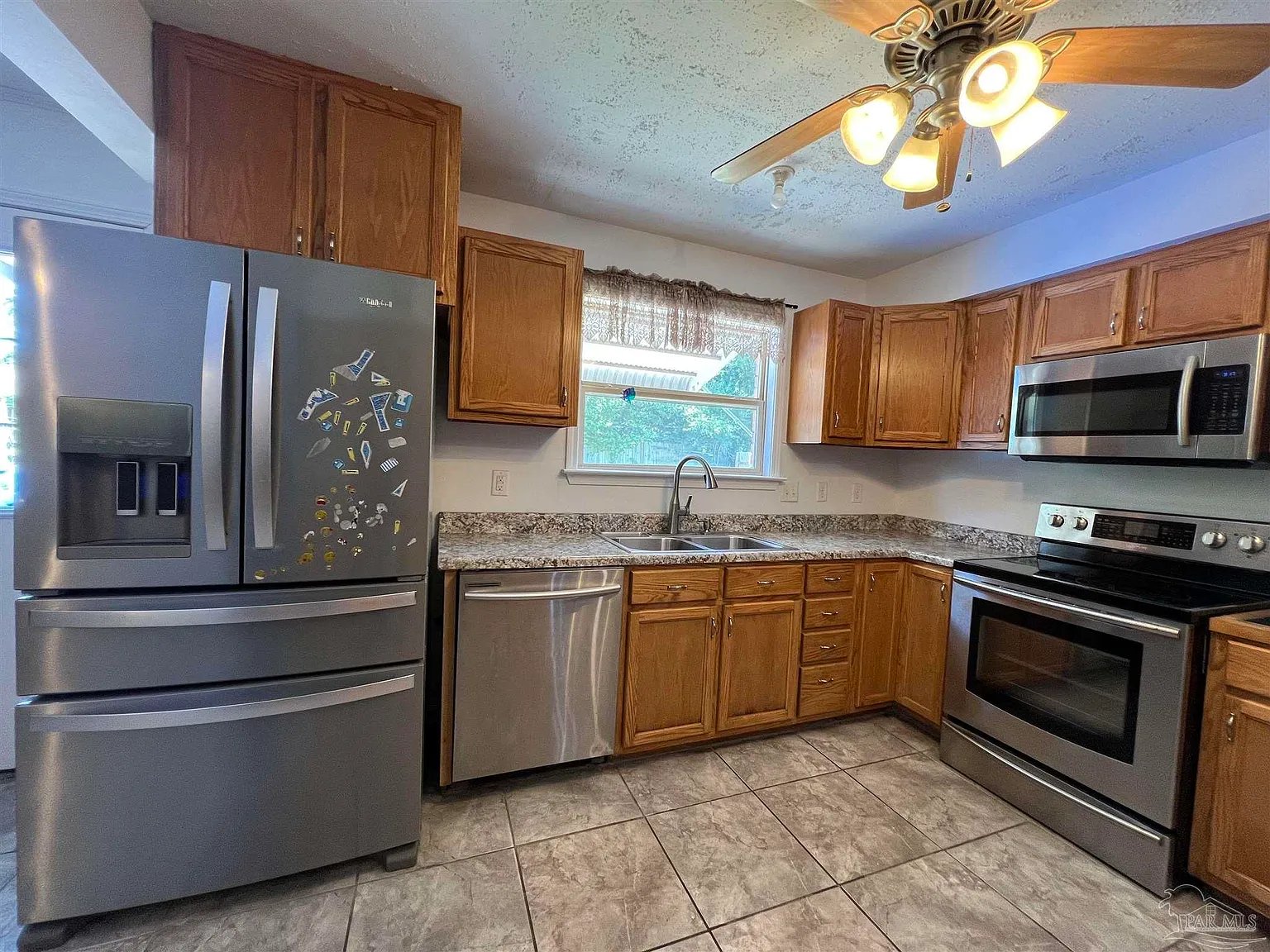 8215 Strasburg Rd