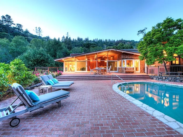 333 Goodhill Rd