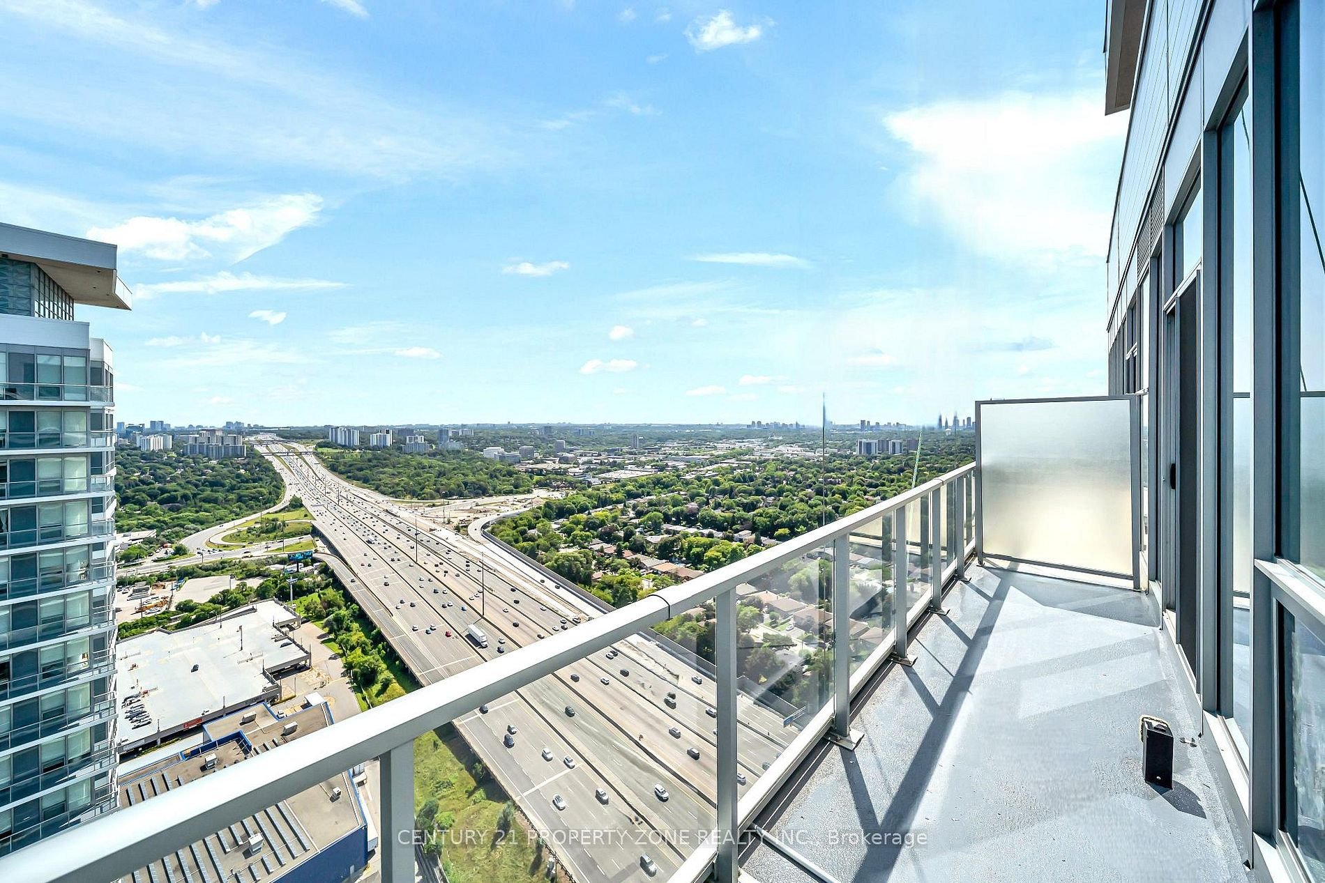 PERFECT SUITE FOR PENTHOUSE LIVING