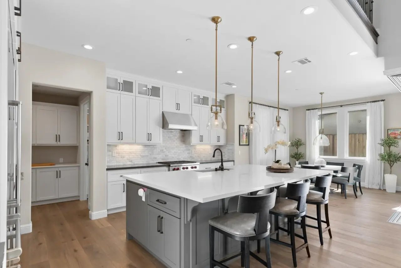 18600 Corte Arcangel