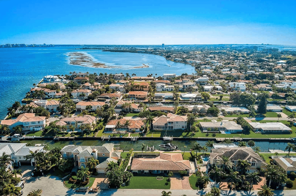 Country Club Shores