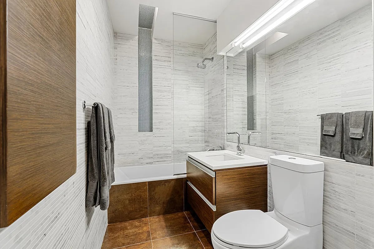 44-15 Purves St #3D