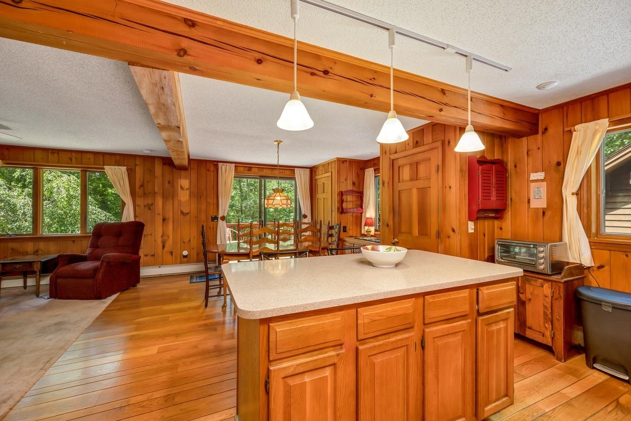 42 Hawkins Pond Rd