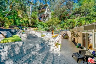 7979 Willow Glen Rd