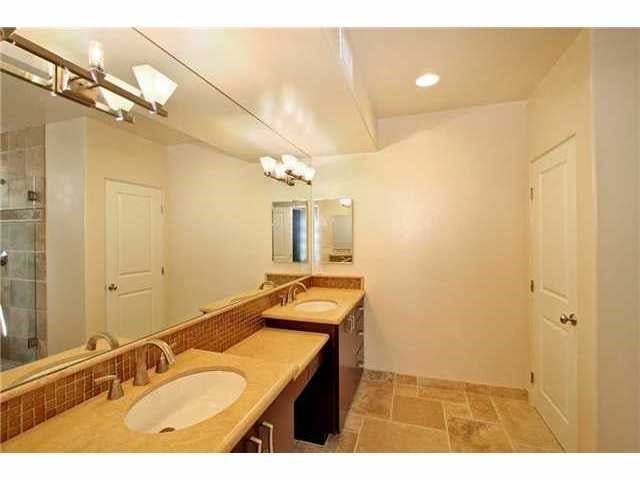 2743 Ocean Front Walk #2