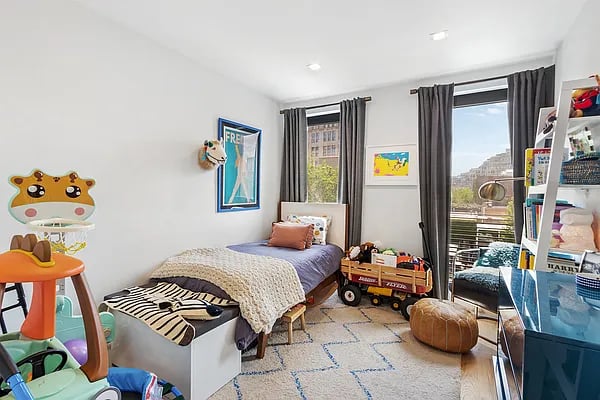 53 Grand Street Unit: 2