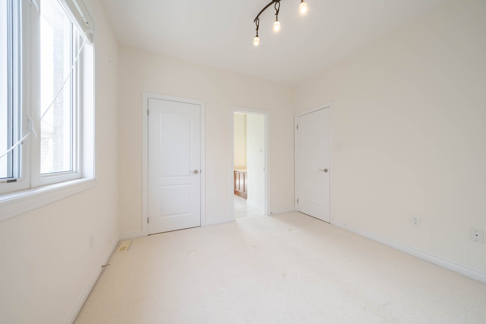3 Shortreed Grove 