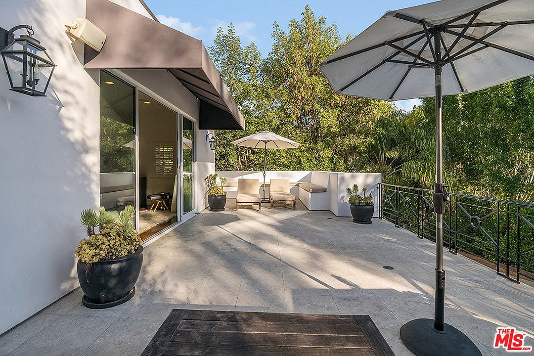 Crescent Retreat