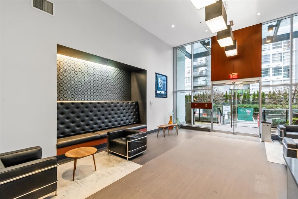 1325 Rolston St, #2305