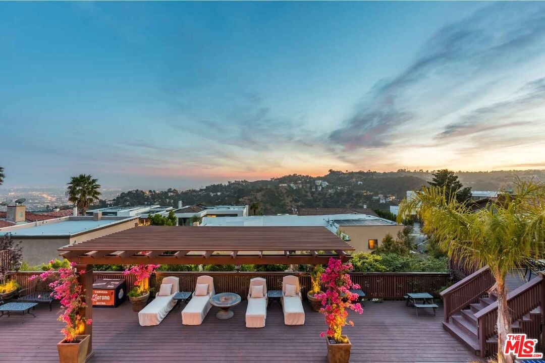 Celestia Crest, Venus Dr, 90046