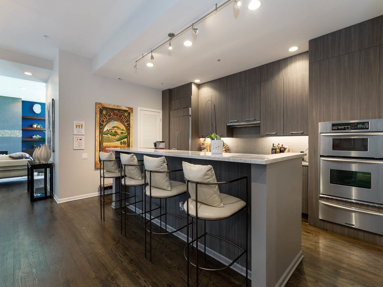 500 W Superior St, #1412