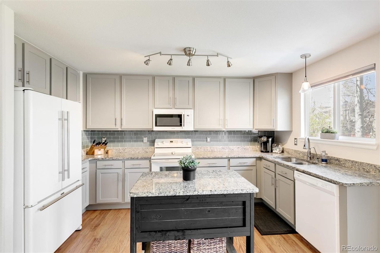 877 Timbervale Trl