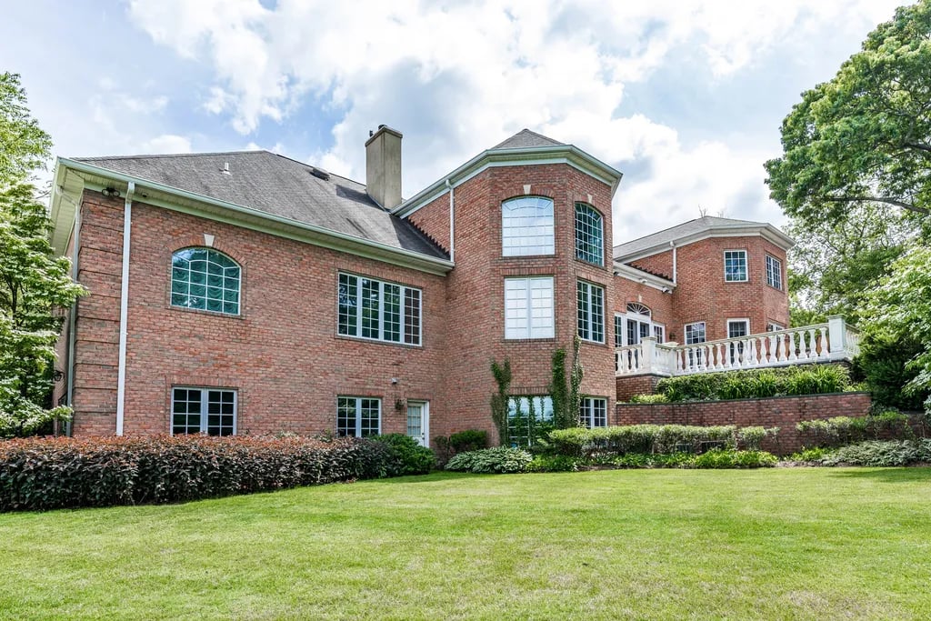 39 Hunting Hollow Ct