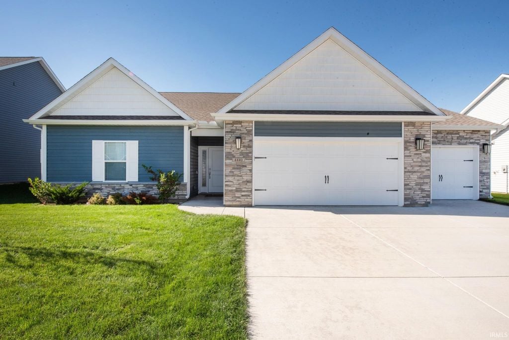 4440 Foal Dr