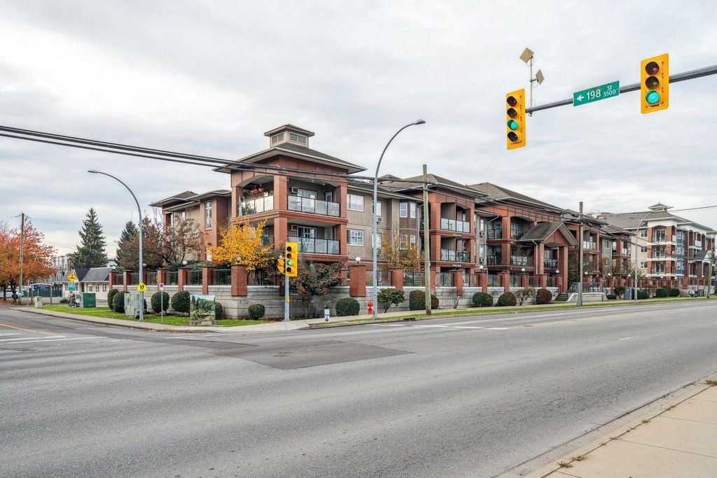 19774 56 Ave, #308