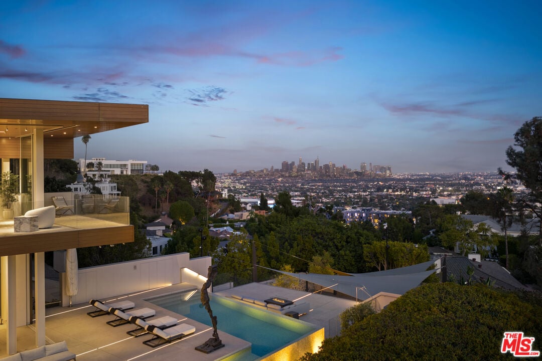 Seraph Pavilion, Sunset Plaza Dr, 90069