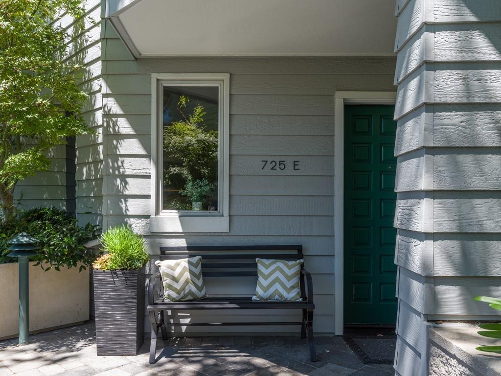 725 Loma Verde Avenue, No. E