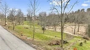 13 Vaneal Rd S