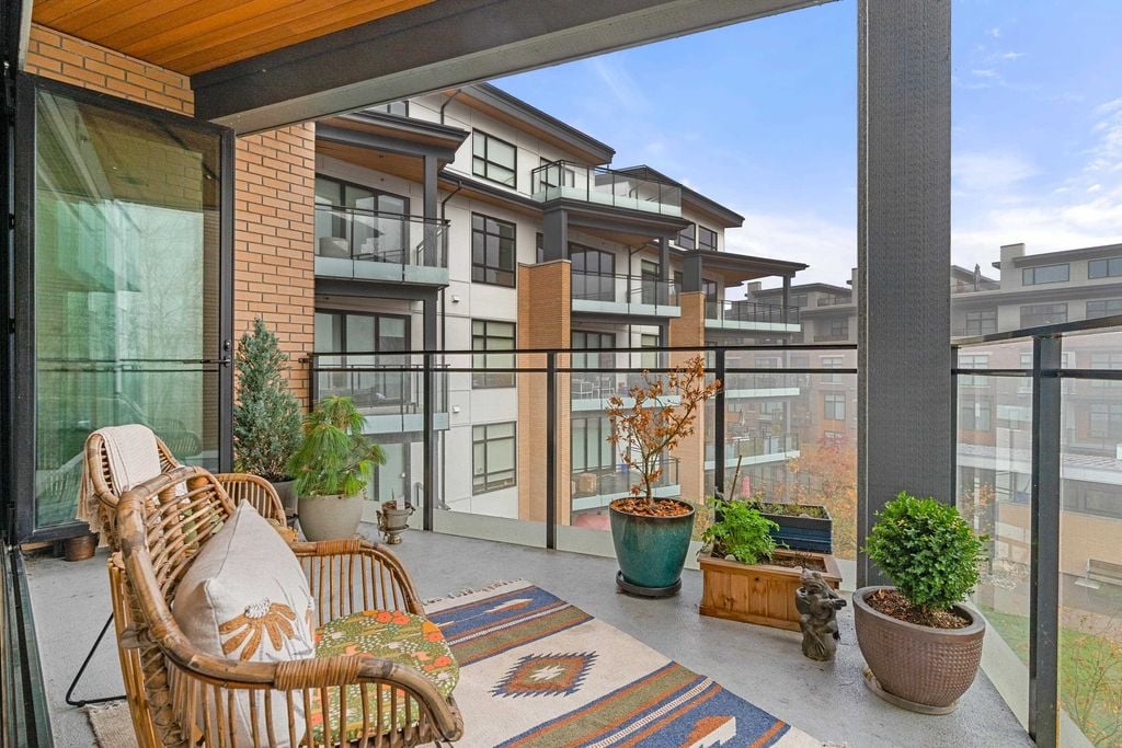 300 Salter St, #310