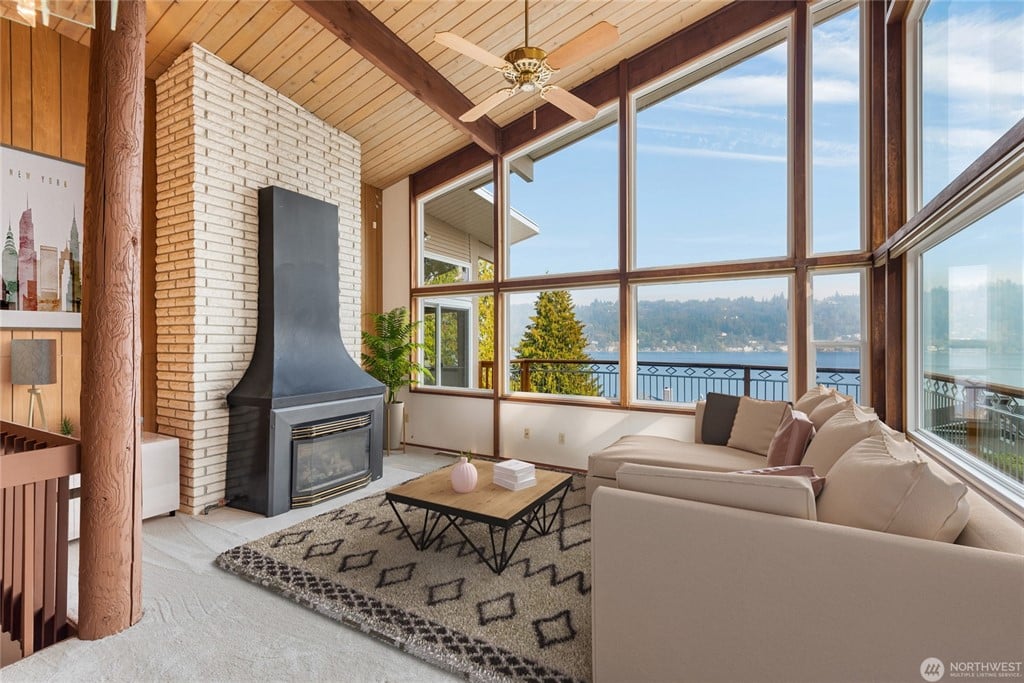 2450 W Lake Sammamish Parkway NE