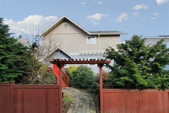 659 W Emerson Street