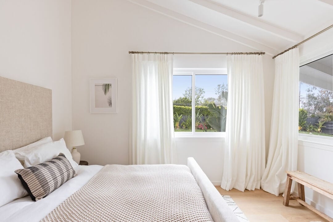 Echelon Pavilion, Grayfox St, 90265