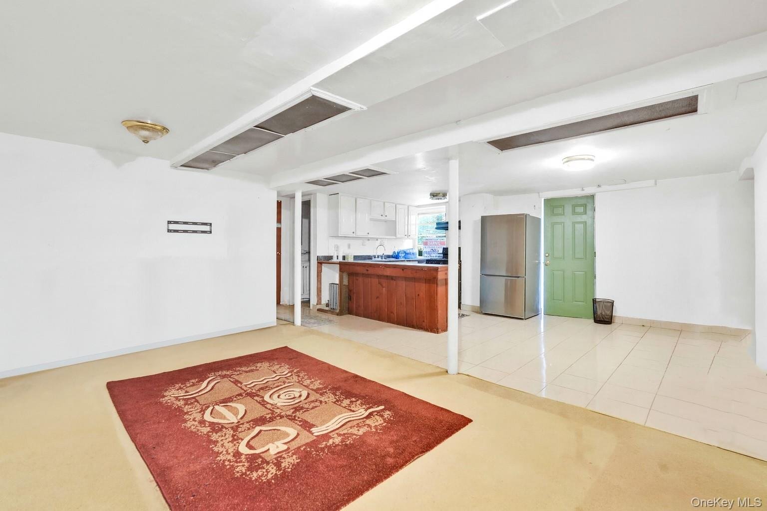 303 Nassau Blvd