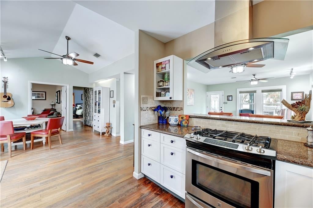 2101 Oxford Ave Unit #1