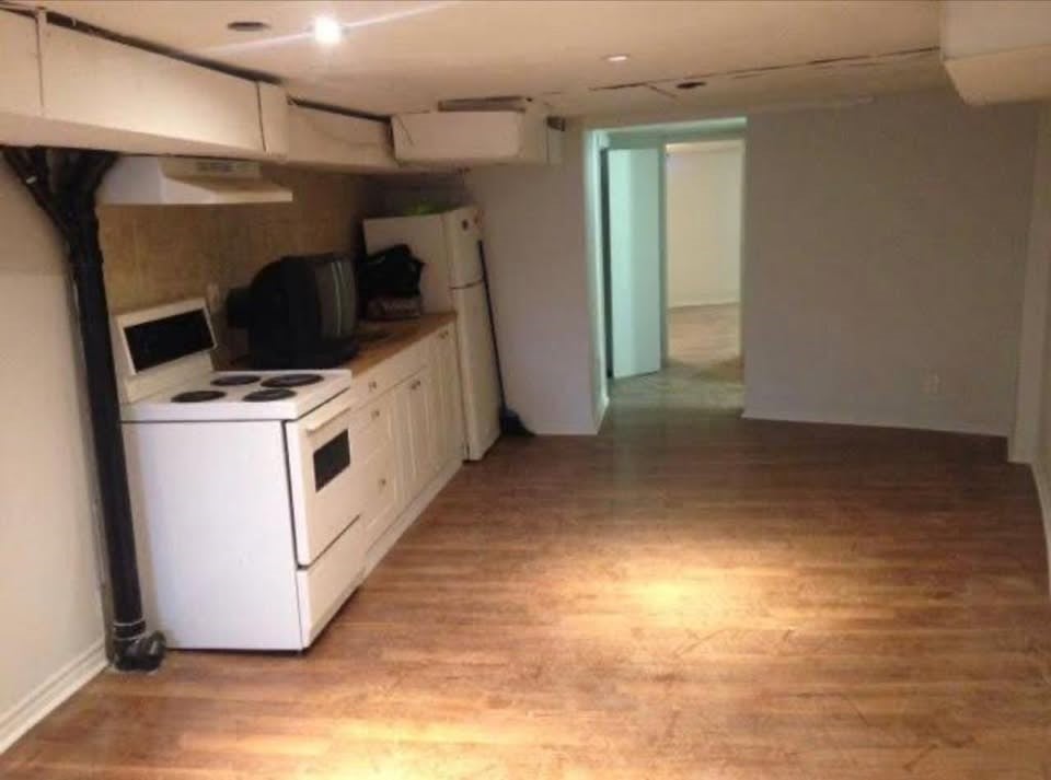 1977 Dundas Street W Unit: Basement