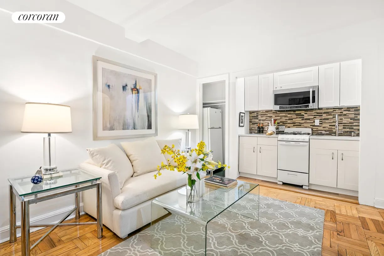 140 E 40th St Apt 6J