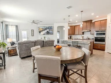 404 Sambar Bay Dr